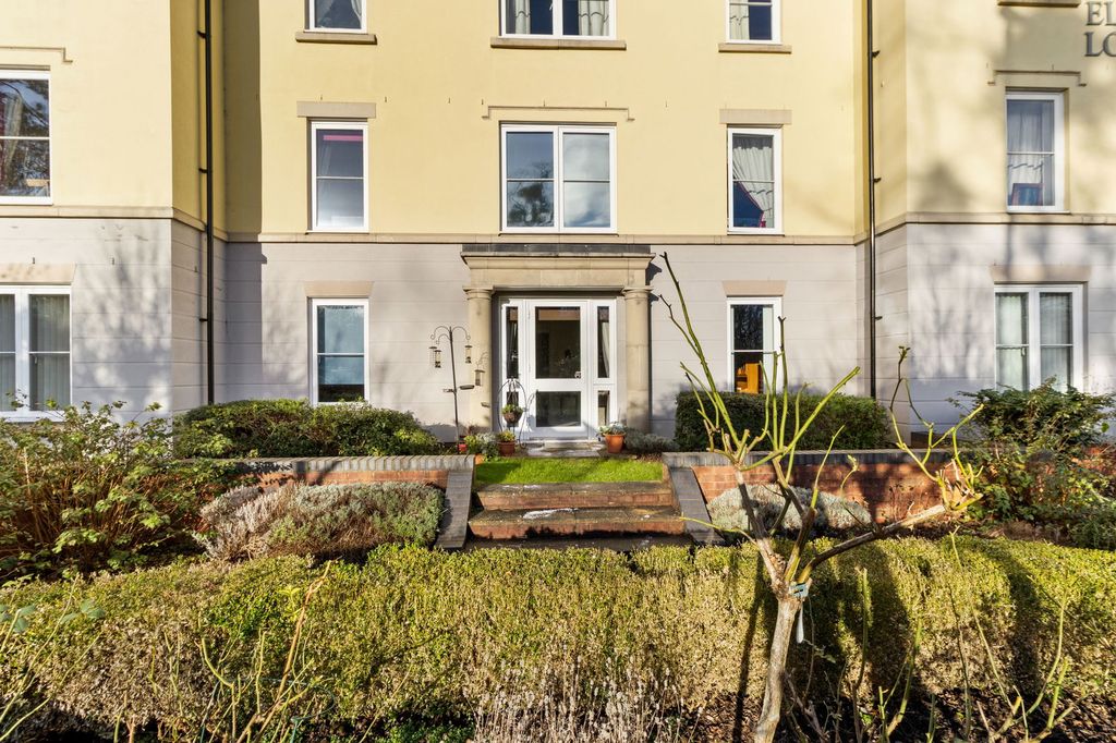 Property photo 3 of 11