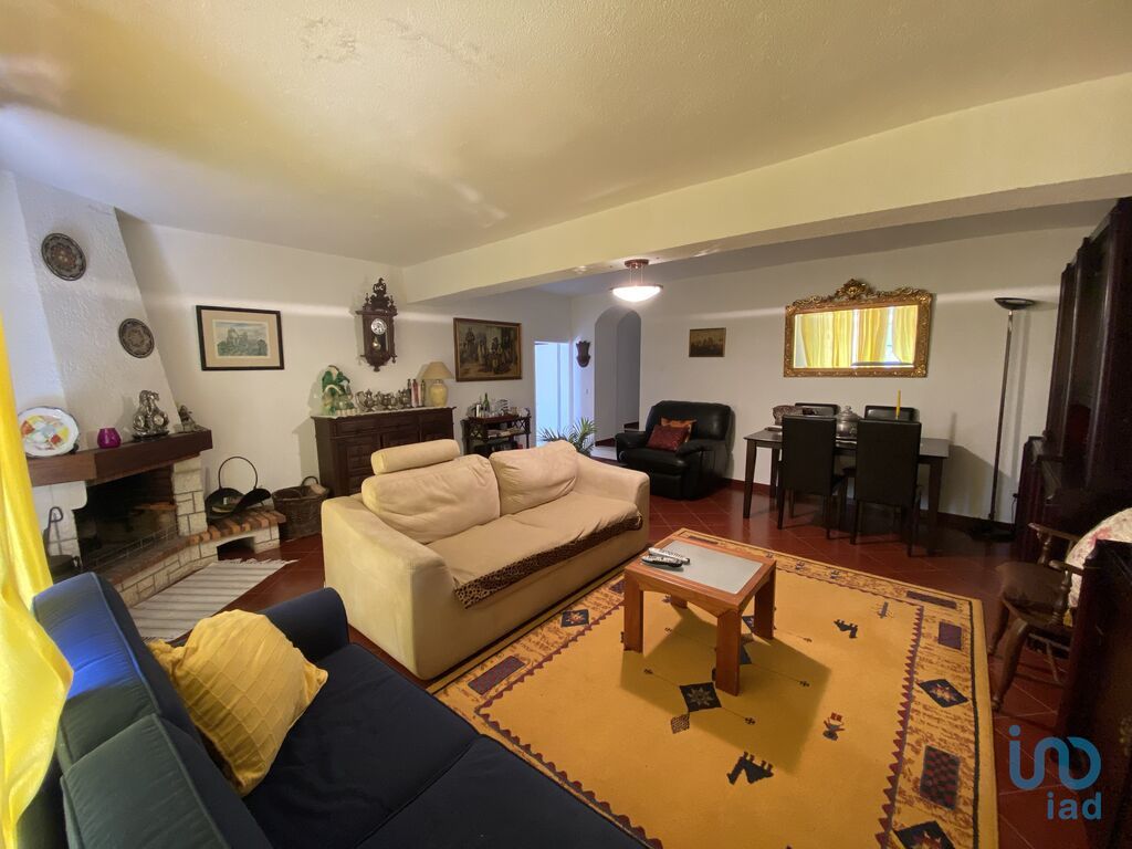 Property photo 1 of 25