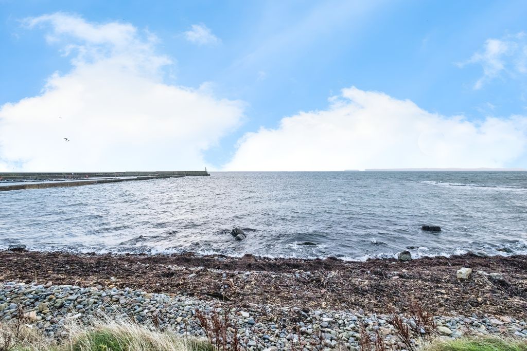 Property photo 2 of 19 Photo #2