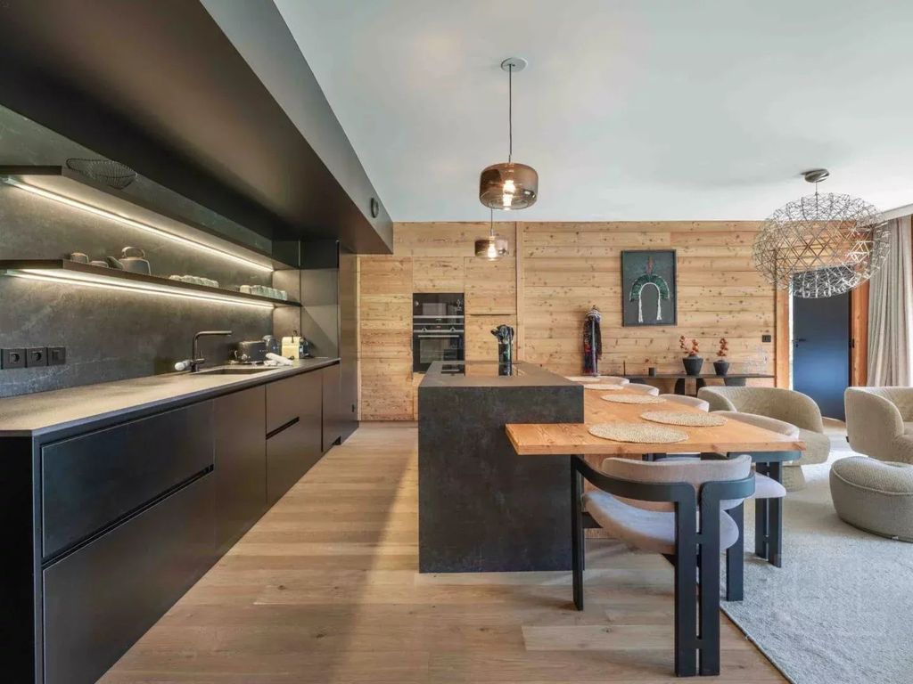 Property photo 3 of 25