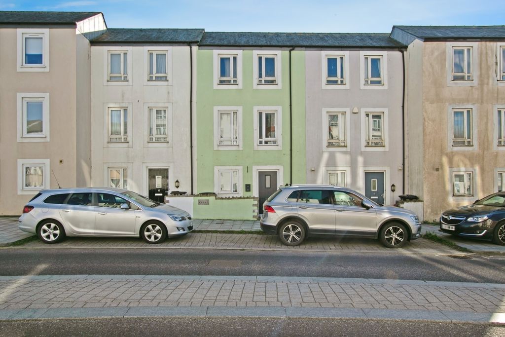 Property photo 1 of 17 Photo