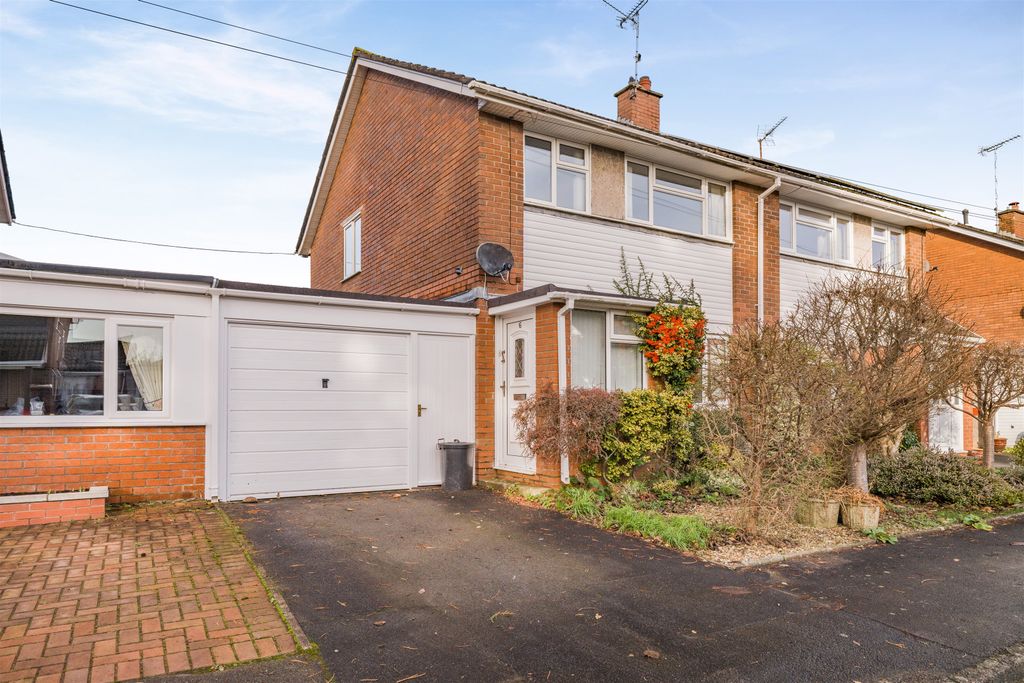 Property photo 1 of 21