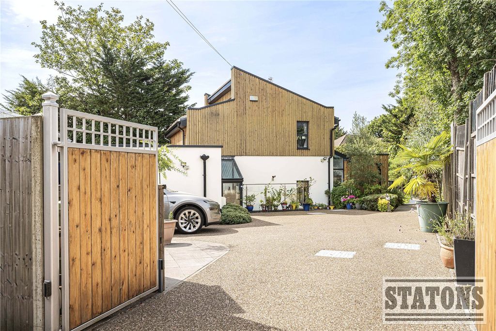 Property photo 1 of 24 Picture No. 25