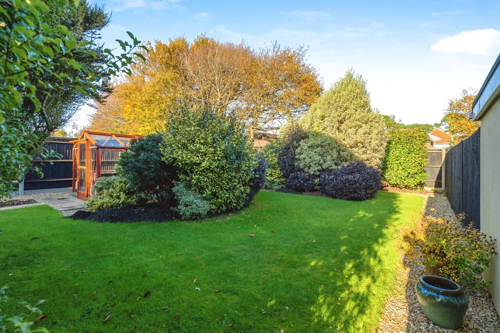 Property photo 3 of 17 Photography
