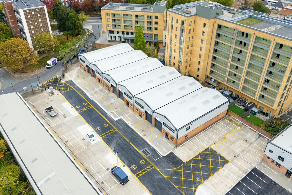 Property photo 2 of 17 Unit 16_Llie 2.Jpg