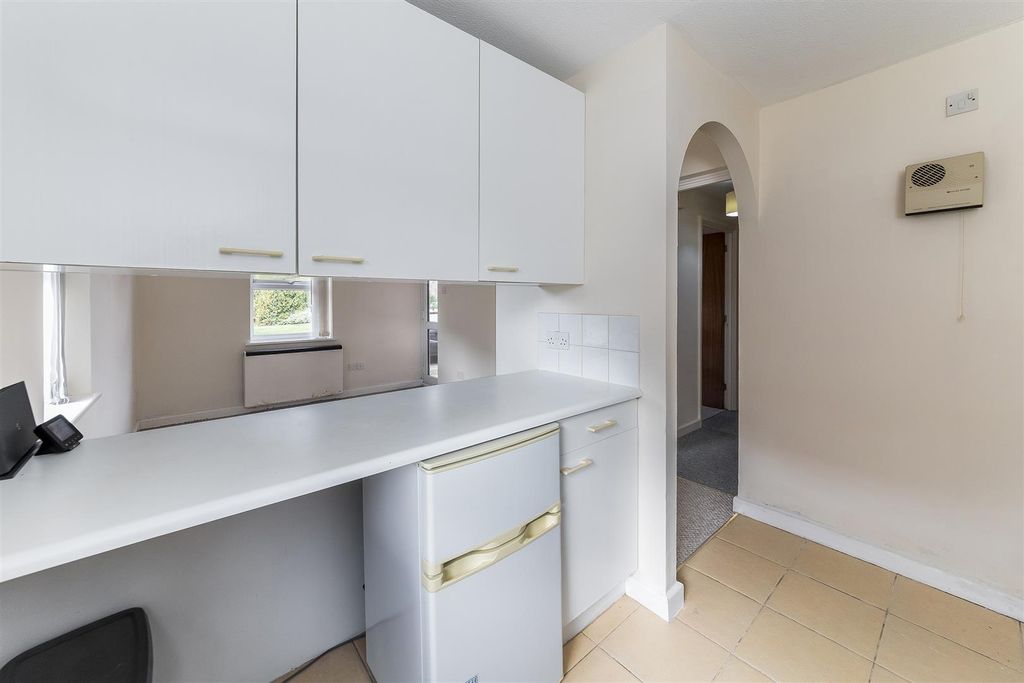 Property photo 1 of 17 Img_9405-1.Jpg