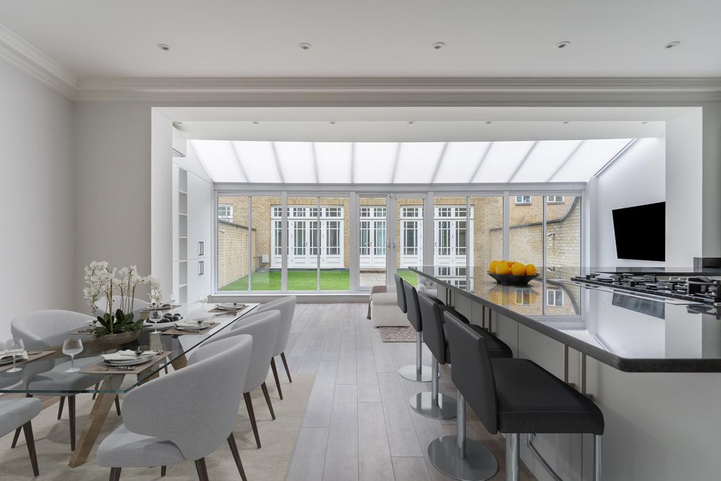 Property photo 2 of 24 2