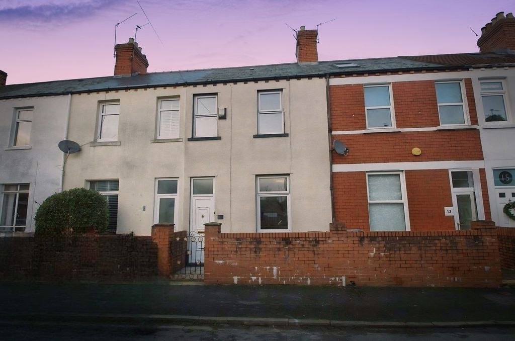 Property photo 1 of 27 Pbox-Img.Jpg