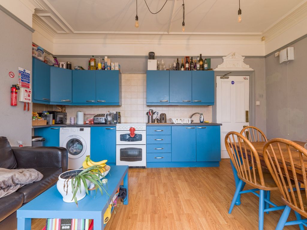 Property photo 3 of 11 5534812