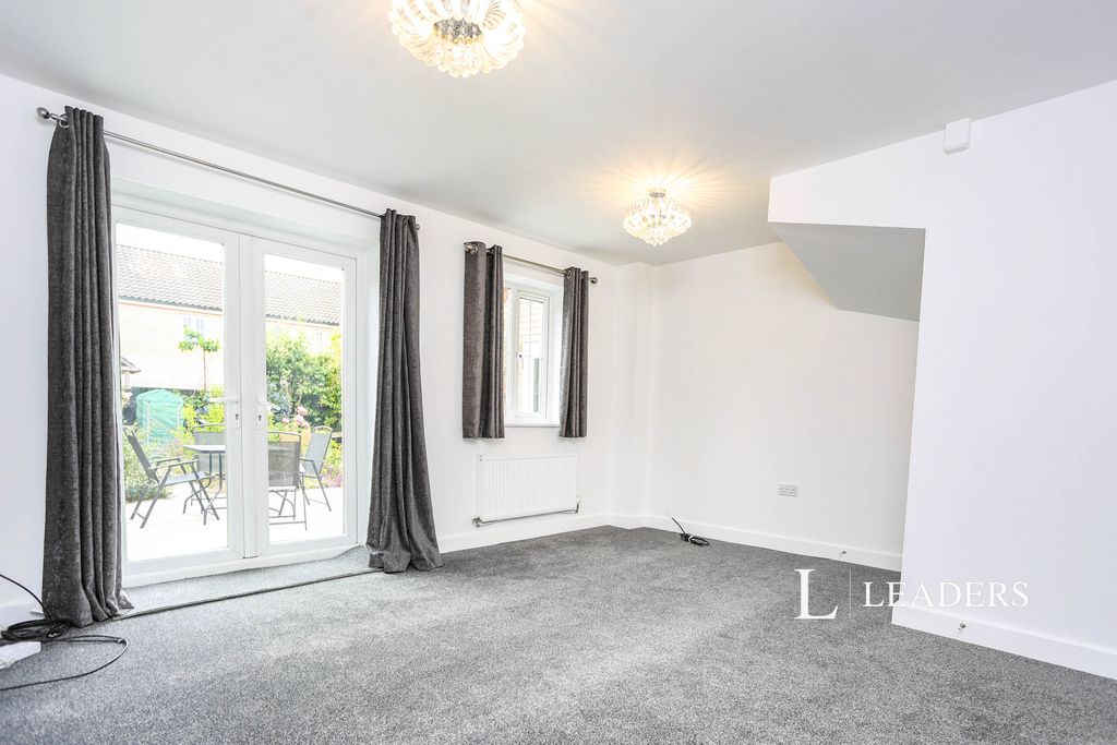 Property photo 3 of 14 3
