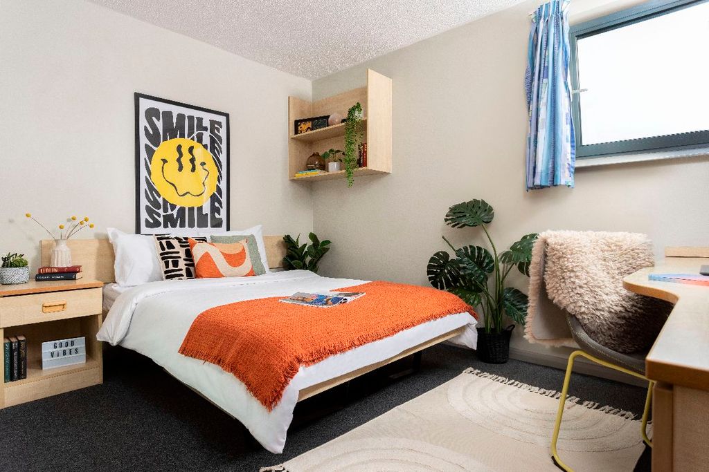 Property photo 1 of 6