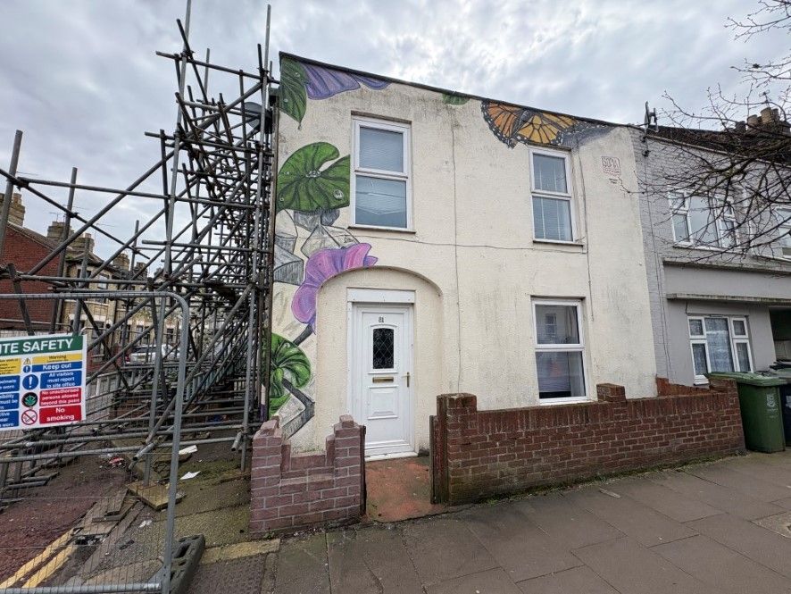 Property photo 1 of 17