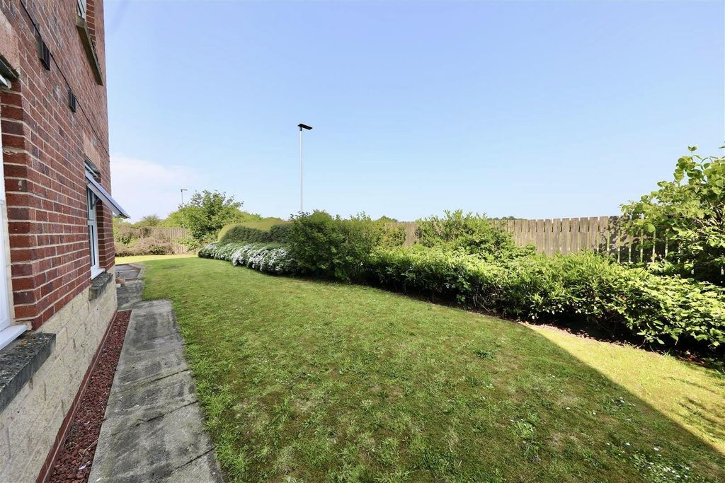 Property photo 3 of 18 Image 11-06-2025 At 14.57.Jpg