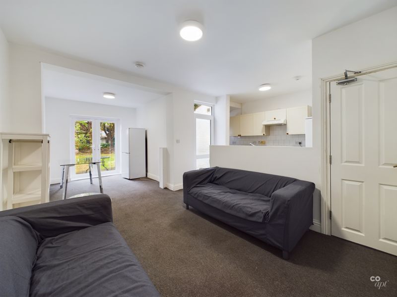 Property photo 2 of 14 Photo 17