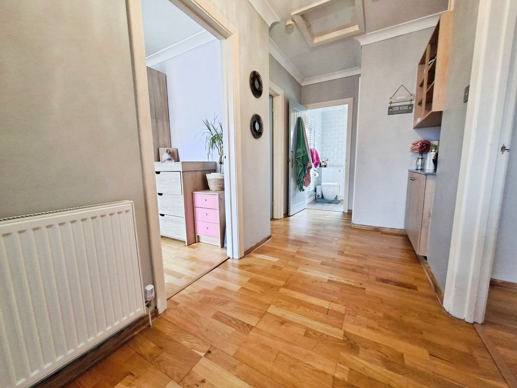Property photo 3 of 24 Pbox-Img.Jpg