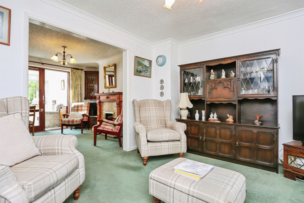 Property photo 3 of 17