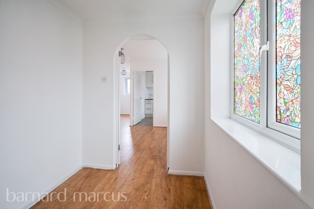 Property photo 1 of 7 Bedroom