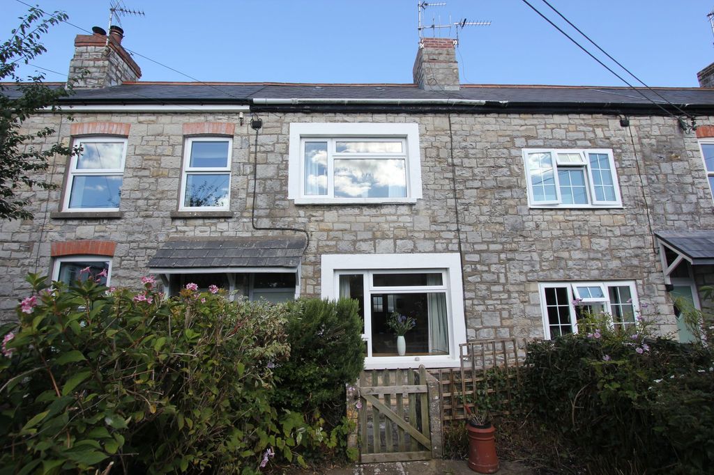 Property photo 1 of 36