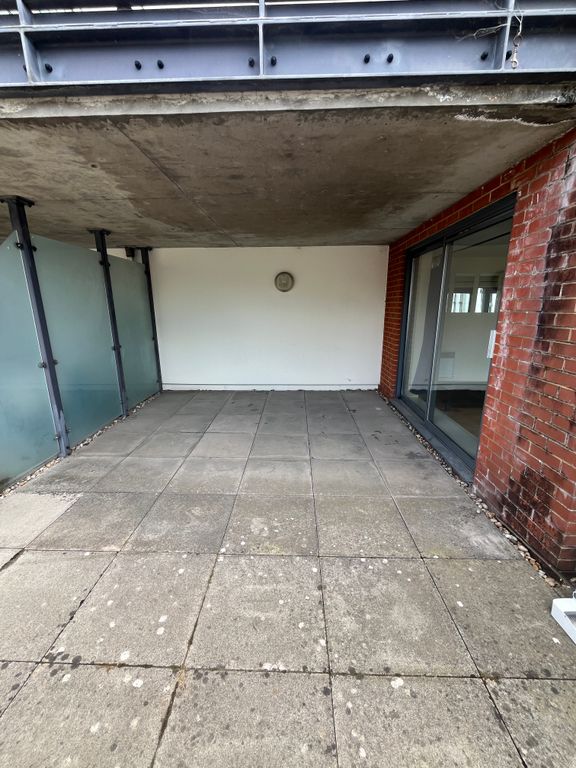 Property photo 3 of 6