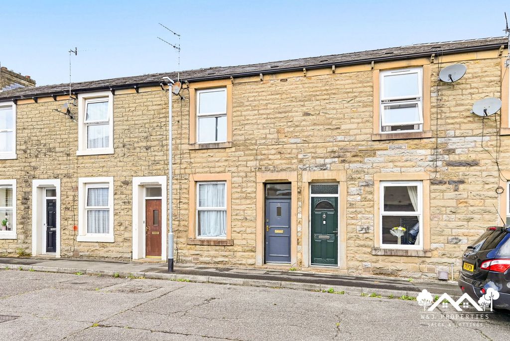 Property photo 1 of 26