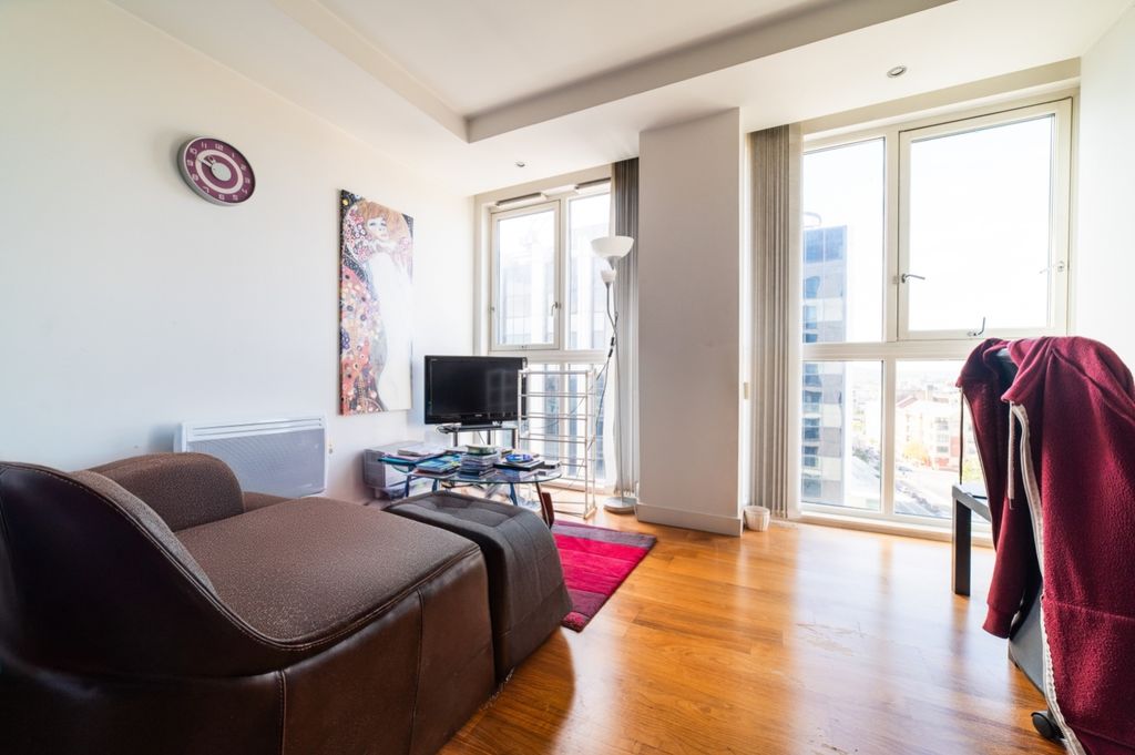 Property photo 2 of 7 Lrg_Call 02920 454555 To Secure Your Viewing_7 (3)