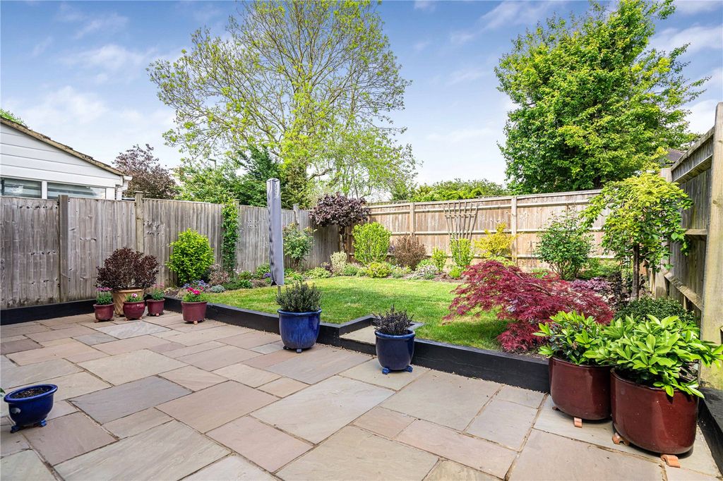 Property photo 2 of 18 Picture No. 17