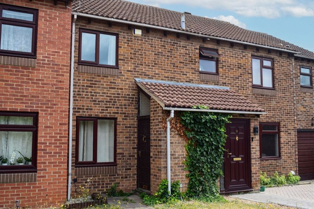 Property photo 1 of 11