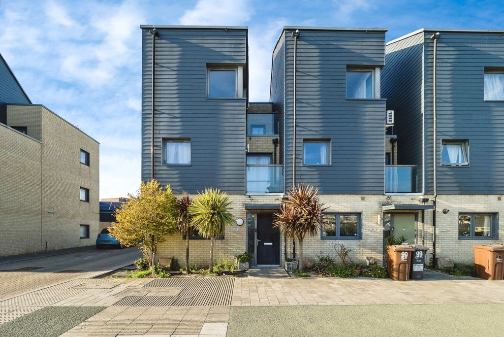 Property photo 1 of 16 Photo