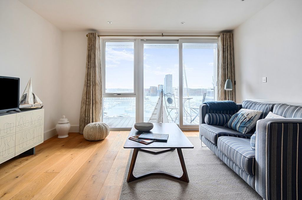 Property photo 1 of 14 1372175-6-68Fa000...