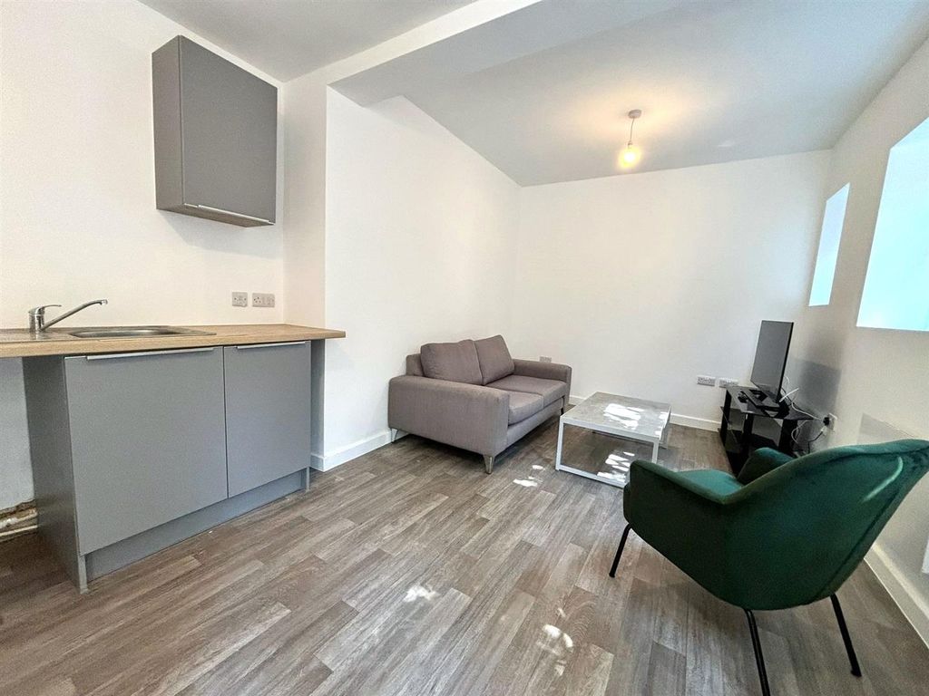 Property photo 2 of 6 5A462F5F-5887-4897-Ac1E-7d291698Da29.Jpeg