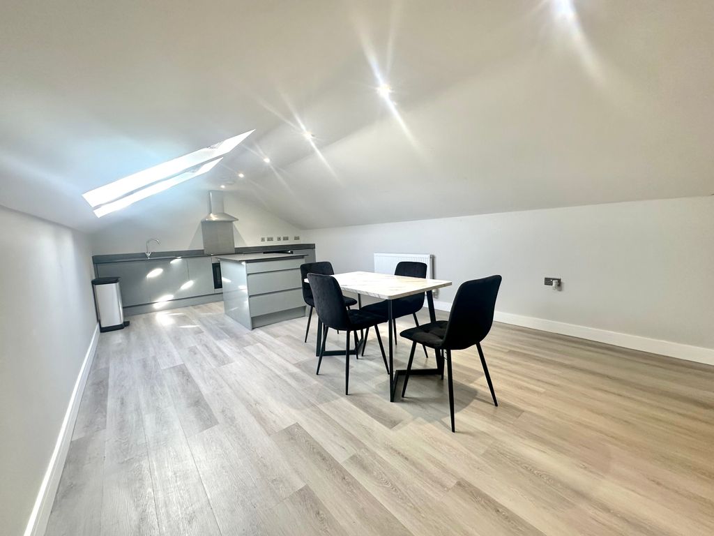 Property photo 2 of 6 Img_2501