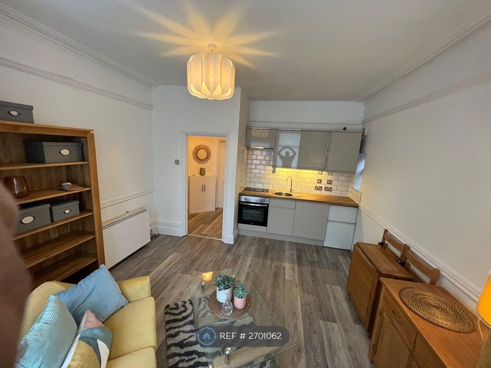 Property photo 1 of 20 Spacious Kitchen Living Area