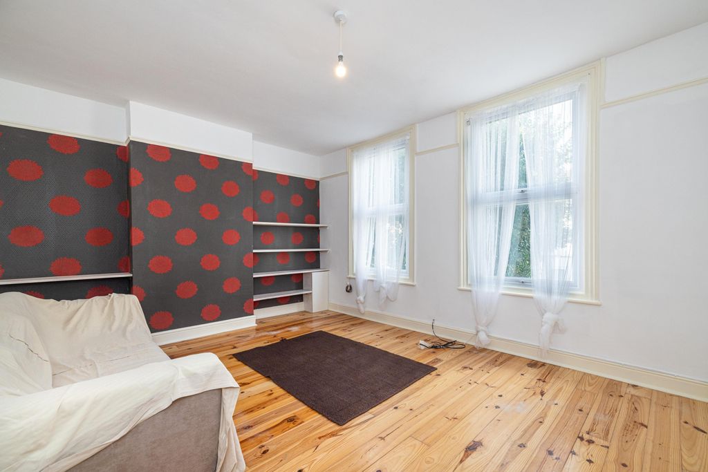 Property photo 3 of 14 Gallery