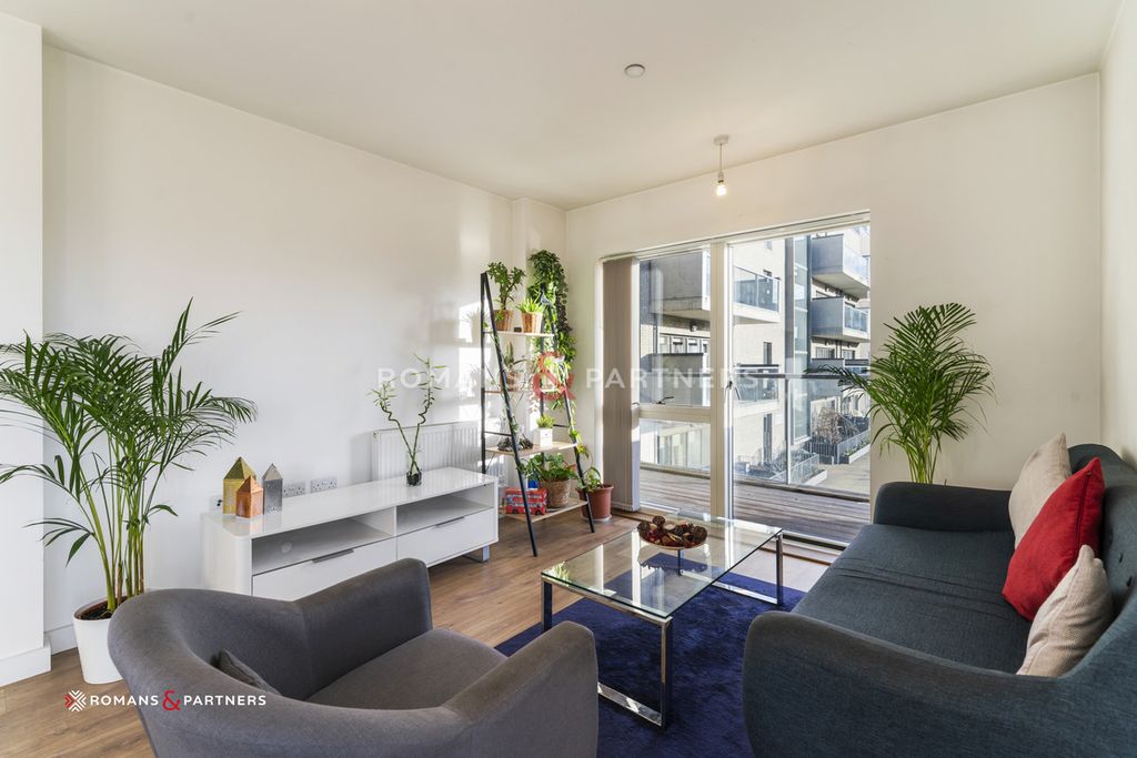 Property photo 2 of 12