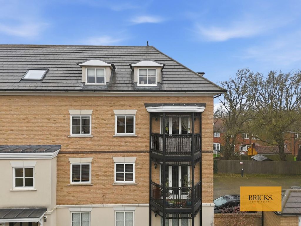 Additional image 25 of 2 bed flat for saleBuckingham Road, Epping CM16