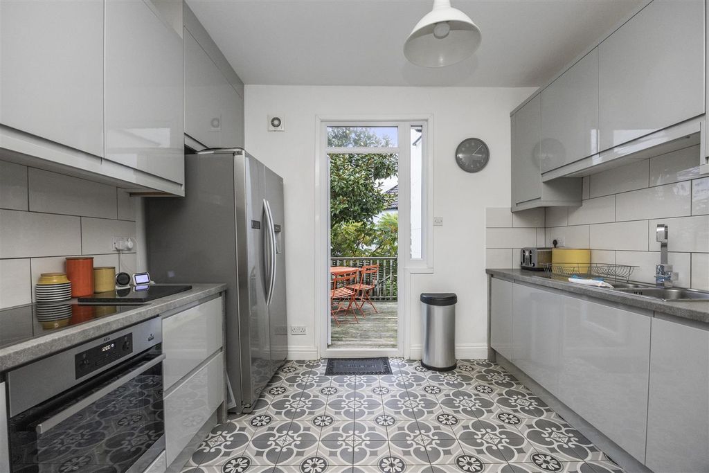 Property photo 1 of 16 Kitchen