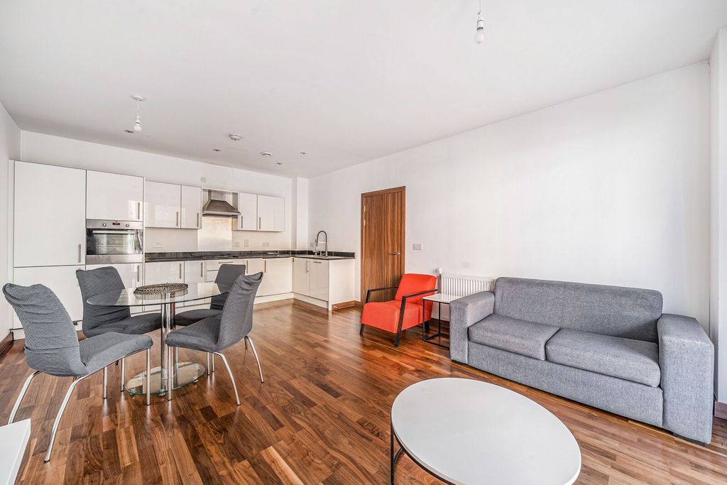Property photo 1 of 19