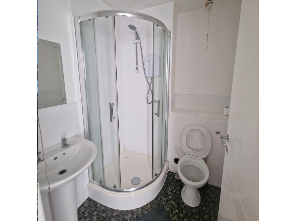 Property photo 3 of 4 Shower Room