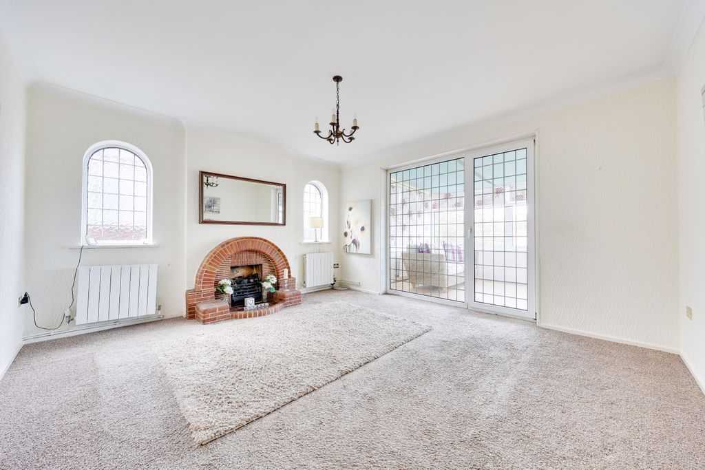 Property photo 2 of 15