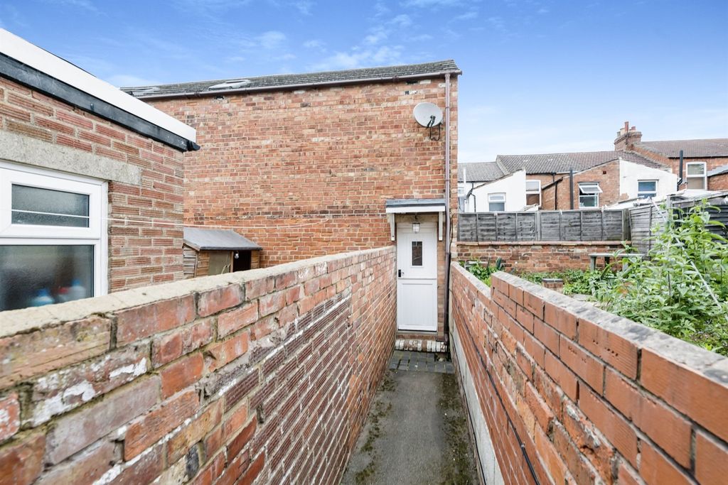 Property photo 2 of 15 Image