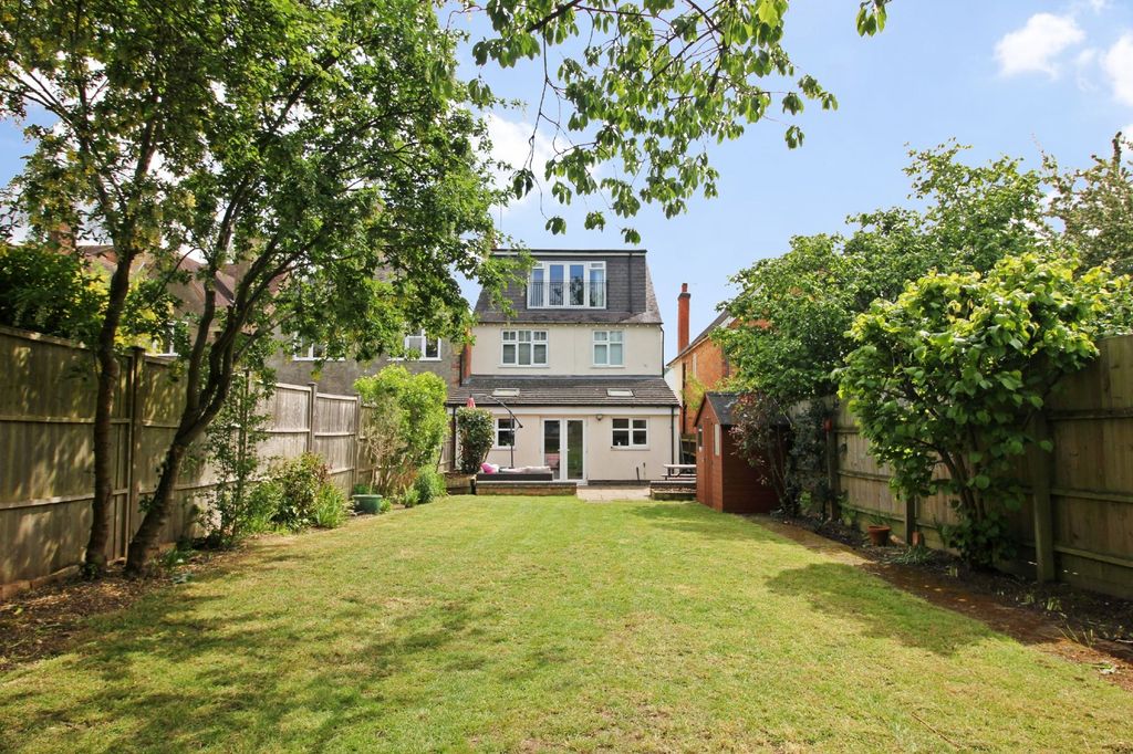 Property photo 2 of 48