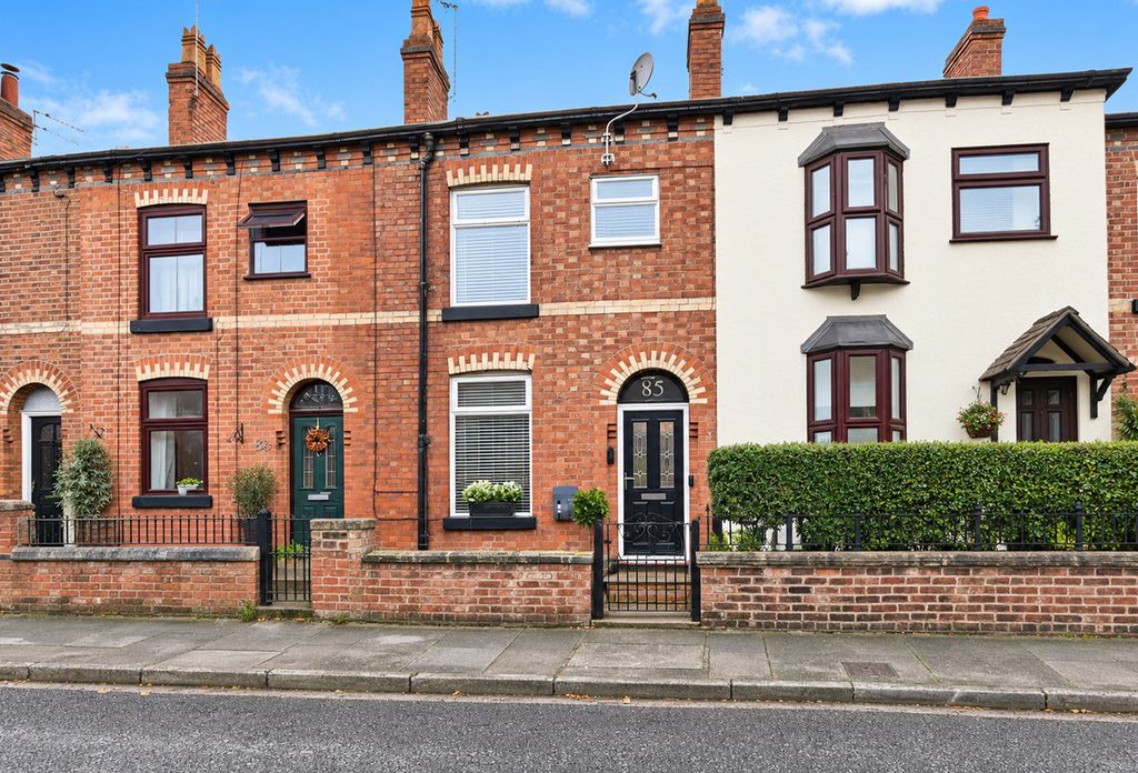Property photo 1 of 17 Pbox-Img.Jpg