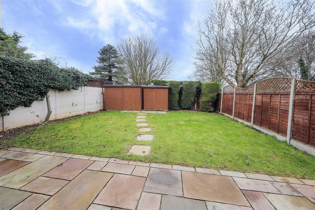 Property photo 2 of 18