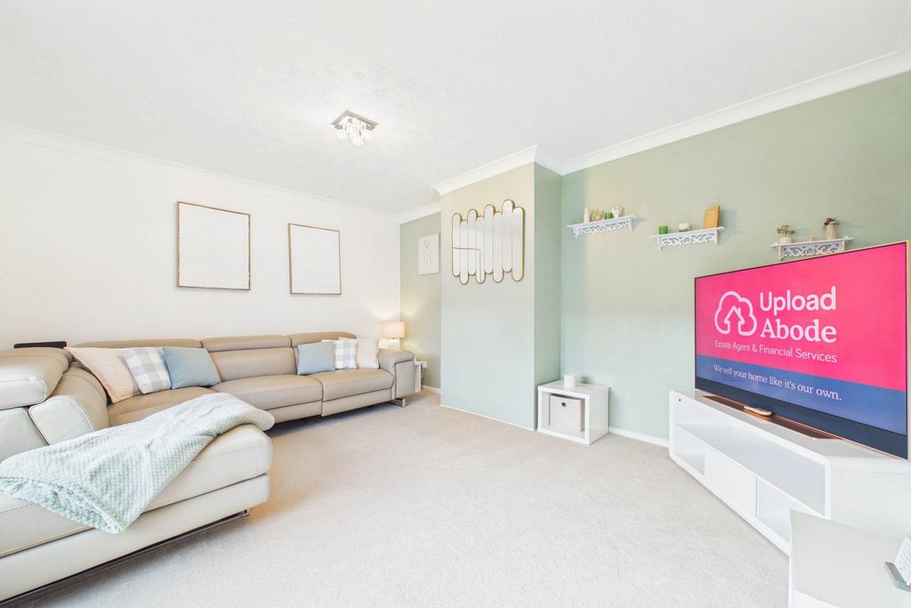 Property photo 3 of 23