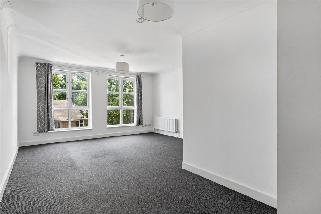 Property photo 2 of 12 Picture No. 06