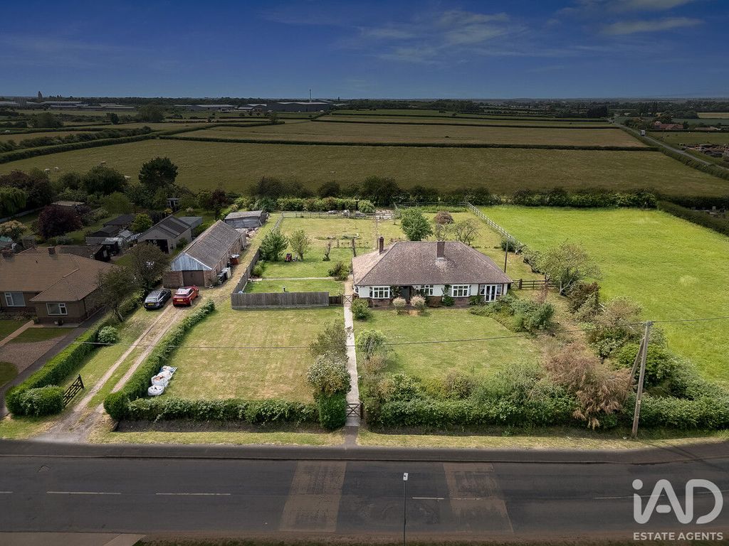 Property photo 2 of 40