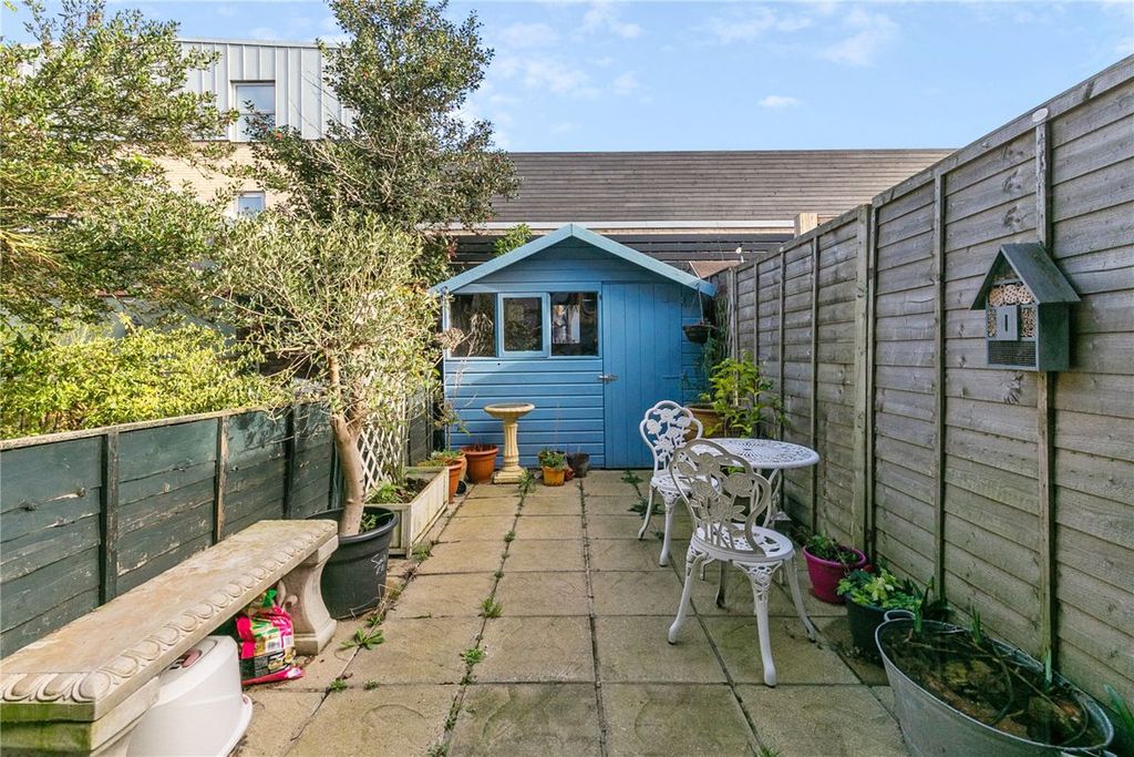 Property photo 3 of 7