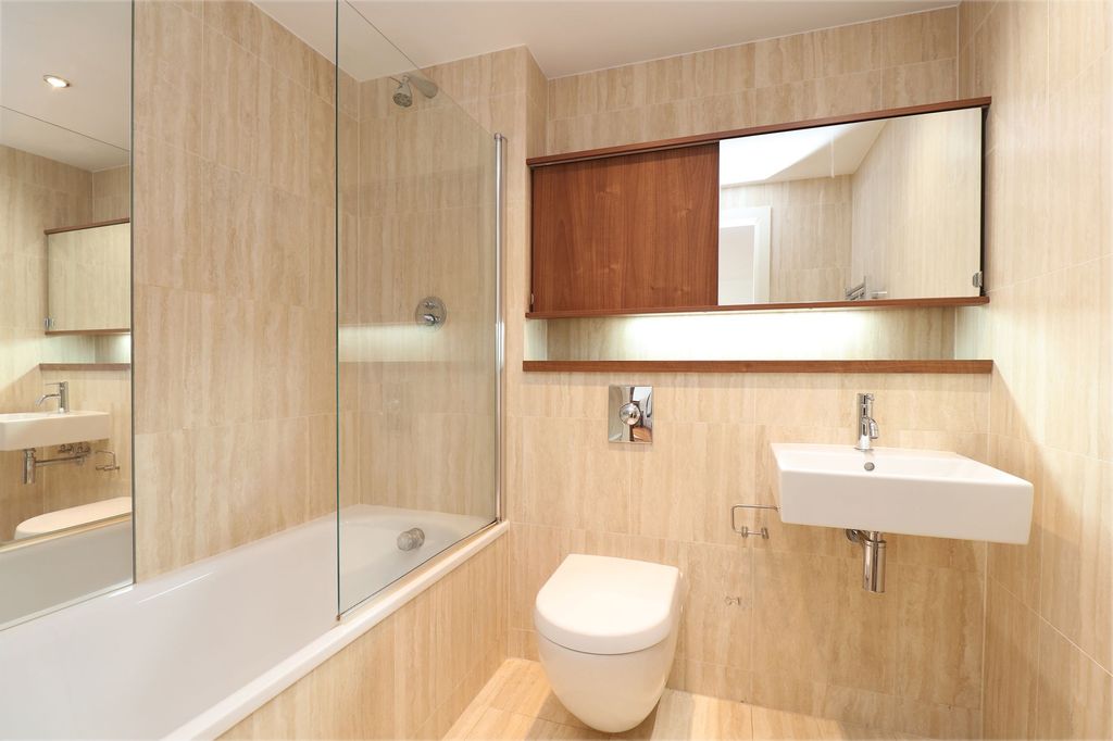 Property photo 3 of 6