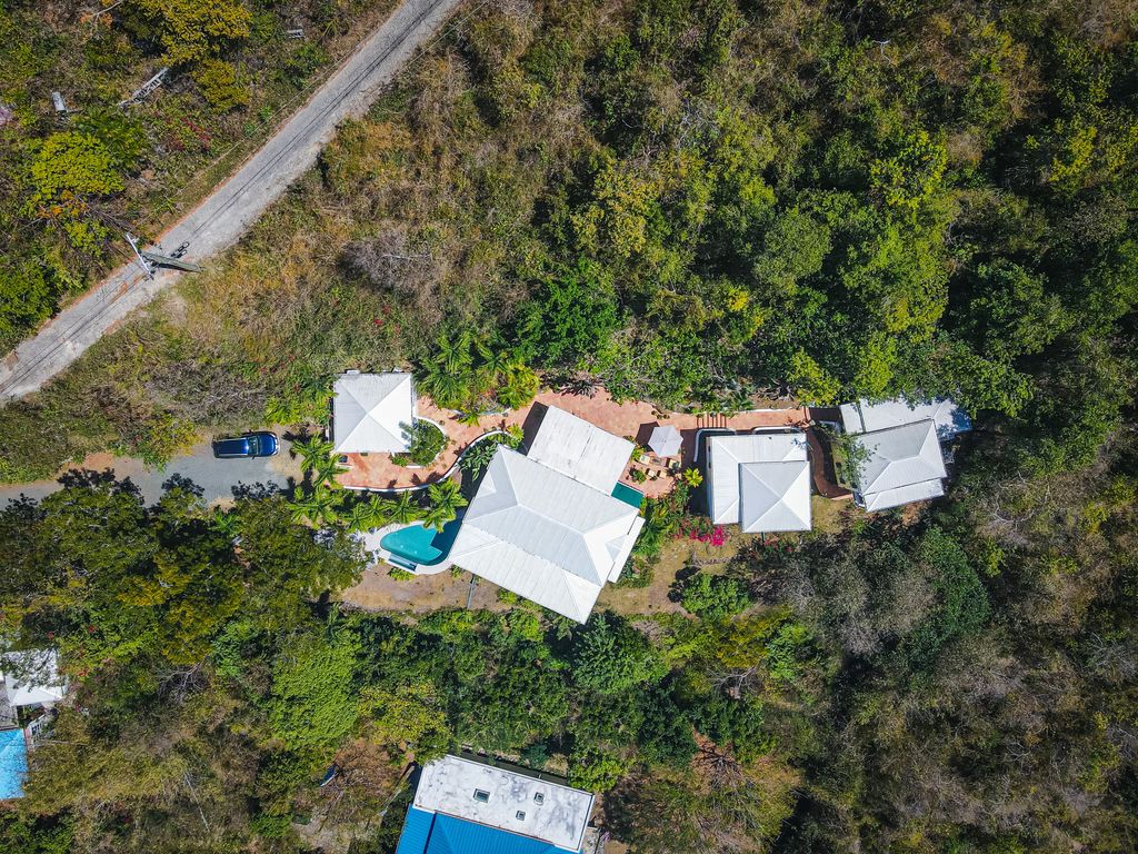 Property photo 2 of 21