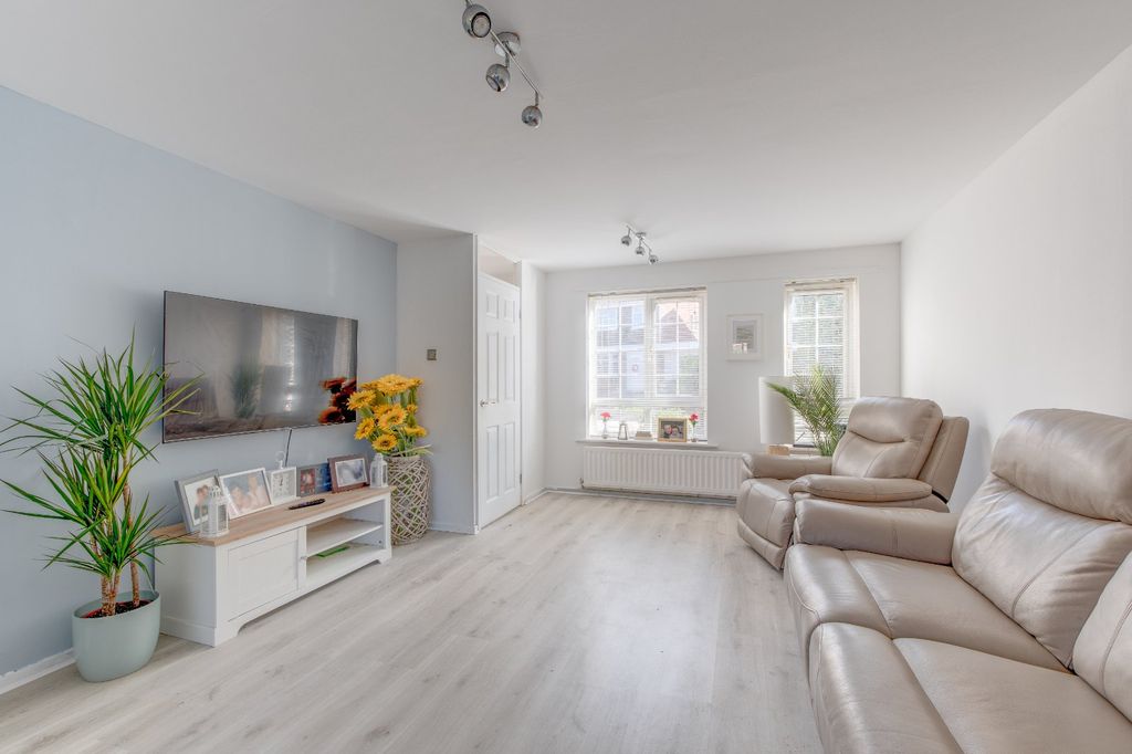 Property photo 3 of 15 Picture No. 08